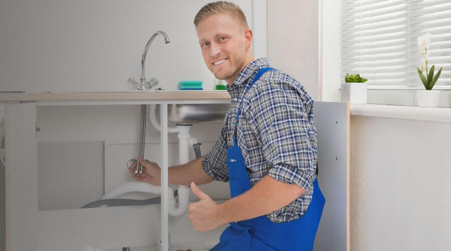 Expert burst pipe repair services in Fair Grove, MO